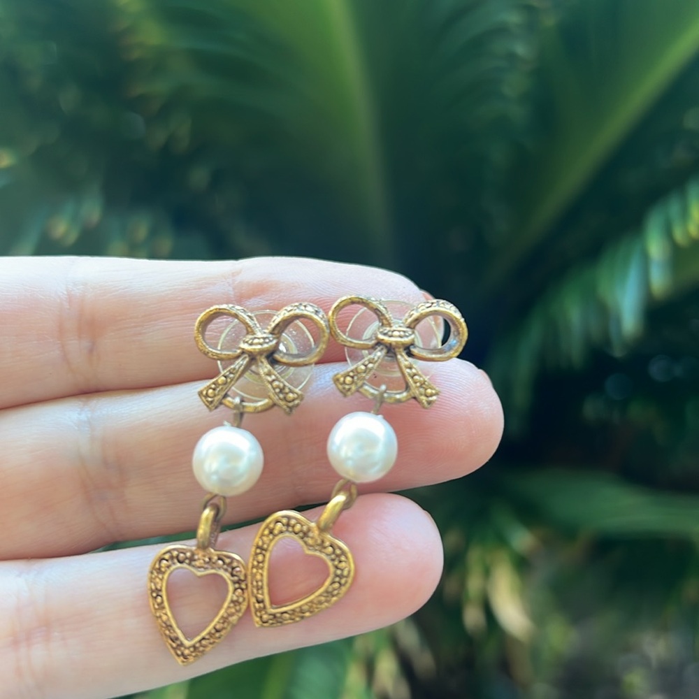 Vintage Heart Dangling Earrings